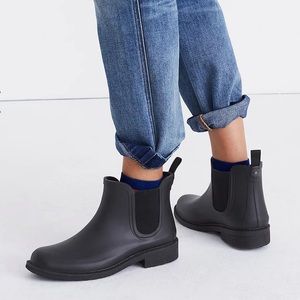 Madewell The Chelsea Black Rain Boot In Black